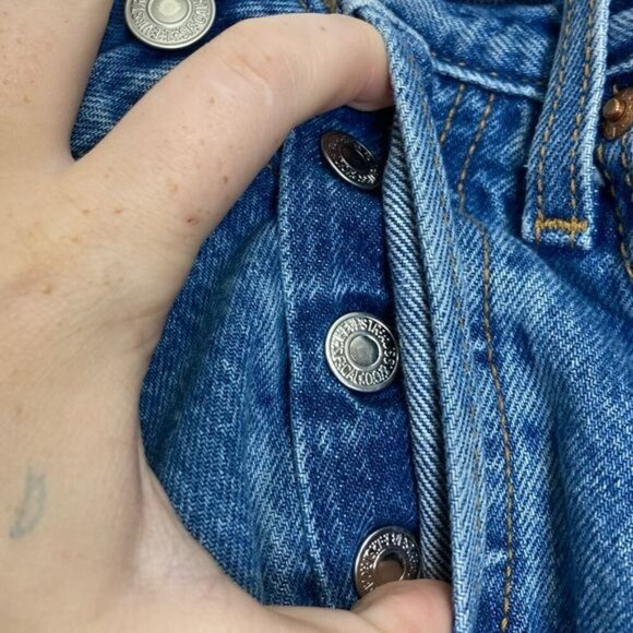 Levis Premium Wedgie Fit‎ High-Rise Distressed Straight Leg Jeans Size 24 - Picture 3 of 15